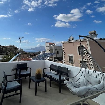 Sonia'S Luxury Apartment With Jacuzzi Kamilari Exterior photo