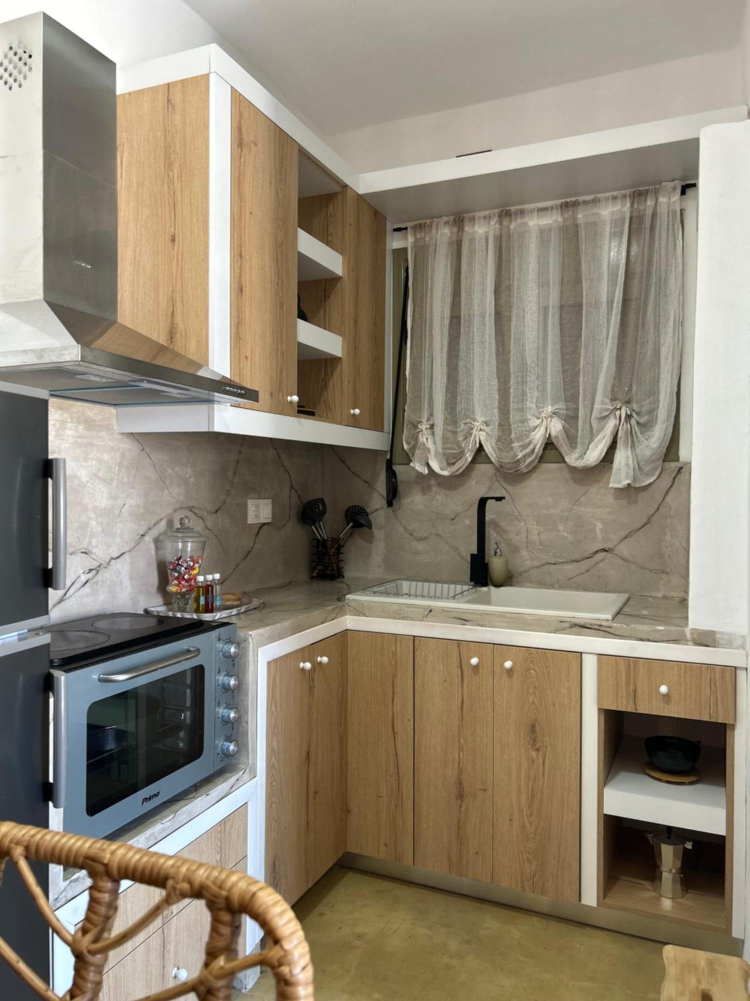 Sonia'S Luxury Apartment With Jacuzzi Kamilari Exterior photo
