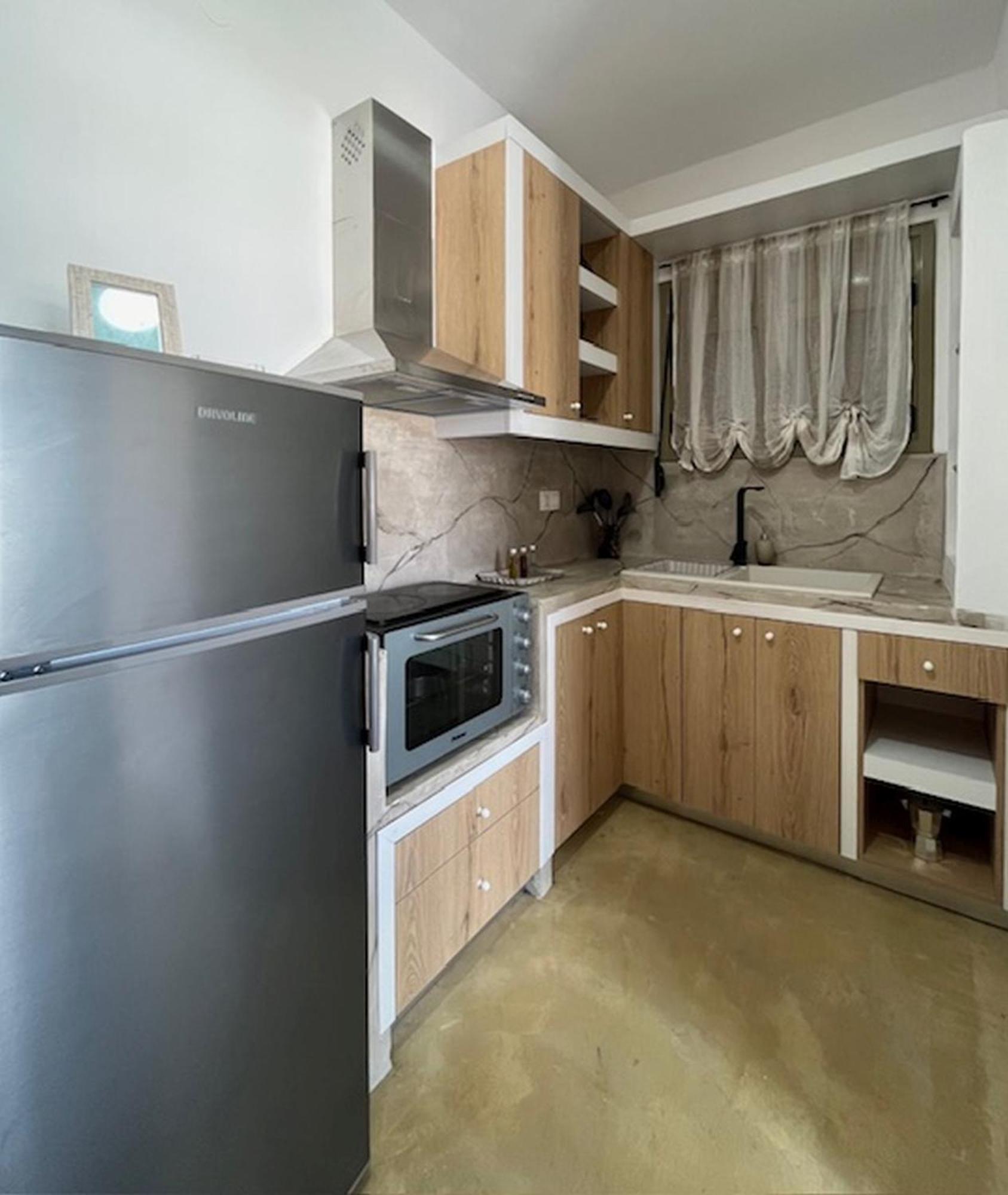 Sonia'S Luxury Apartment With Jacuzzi Kamilari Exterior photo