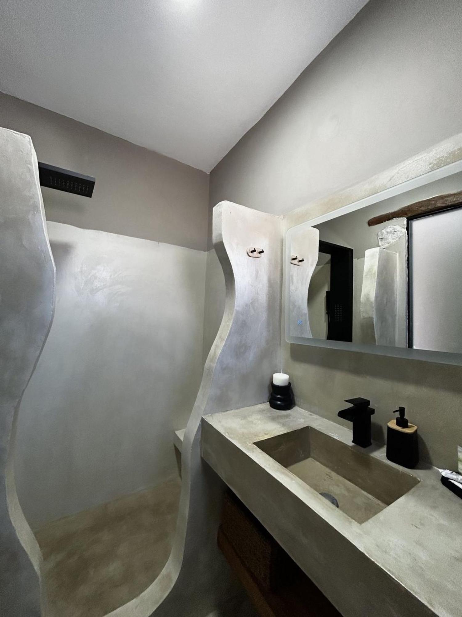 Sonia'S Luxury Apartment With Jacuzzi Kamilari Exterior photo
