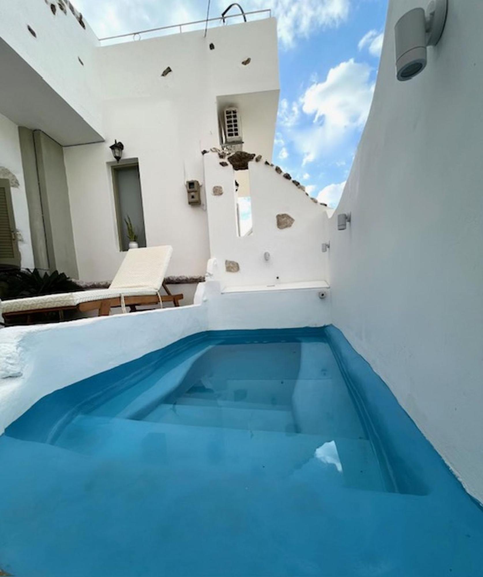 Sonia'S Luxury Apartment With Jacuzzi Kamilari Exterior photo